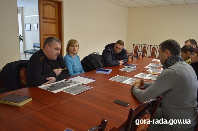 Засідання робочої групи з питання встановлення в селі Гора систем відеонагляду (наживо)