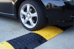 Пристрої примусового зниження швидкості